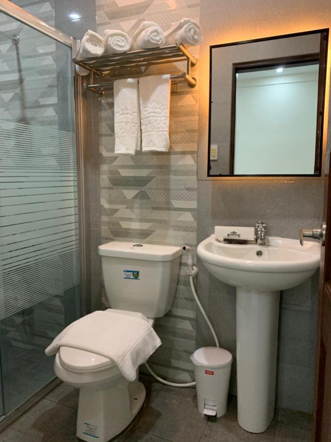 Rustic Crown Hotel Аламинос Екстериор снимка